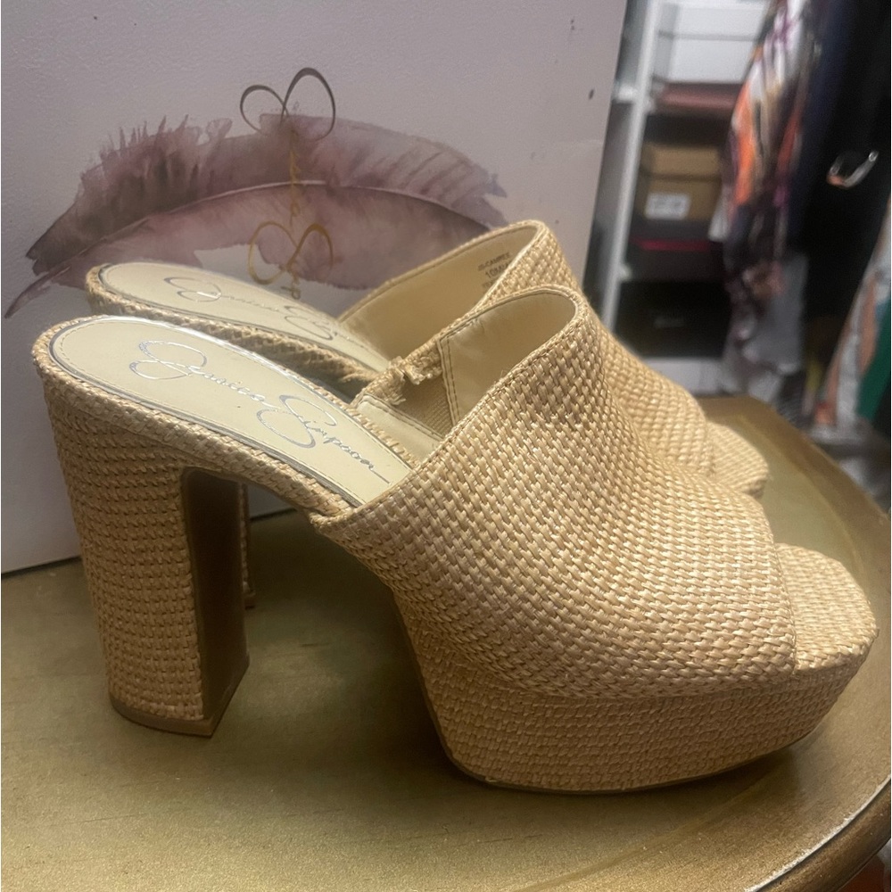 Platform Mule - Picture 2 of 3